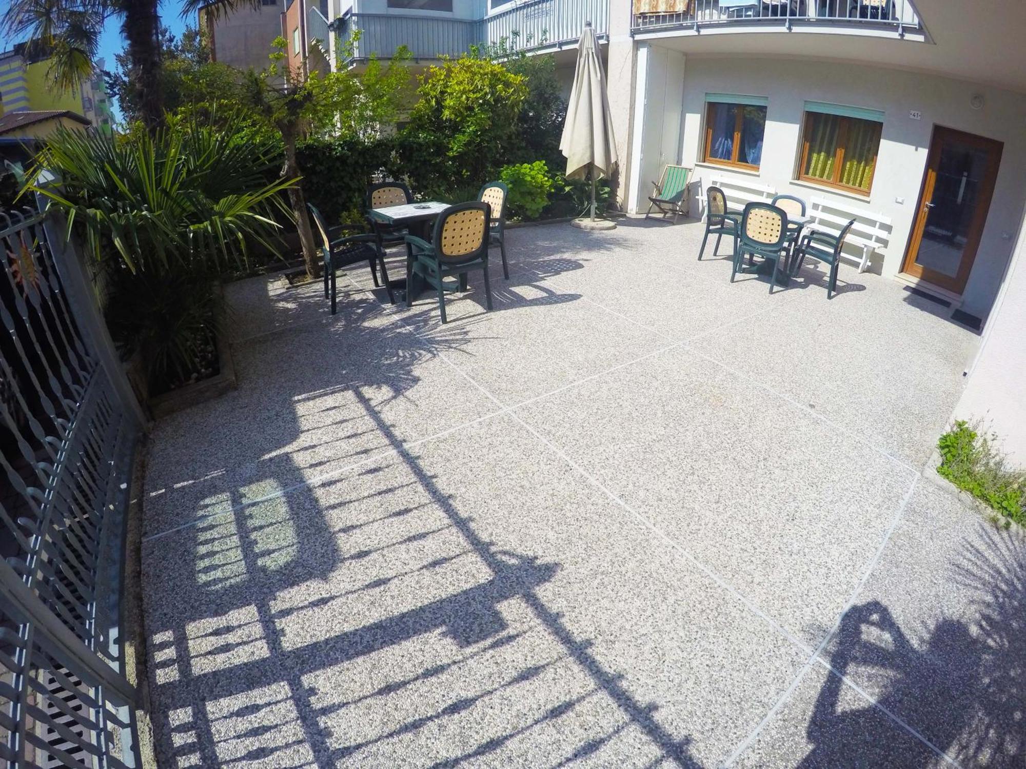 Appartamenti Levante - Agenzia Cocal Caorle Exteriör bild